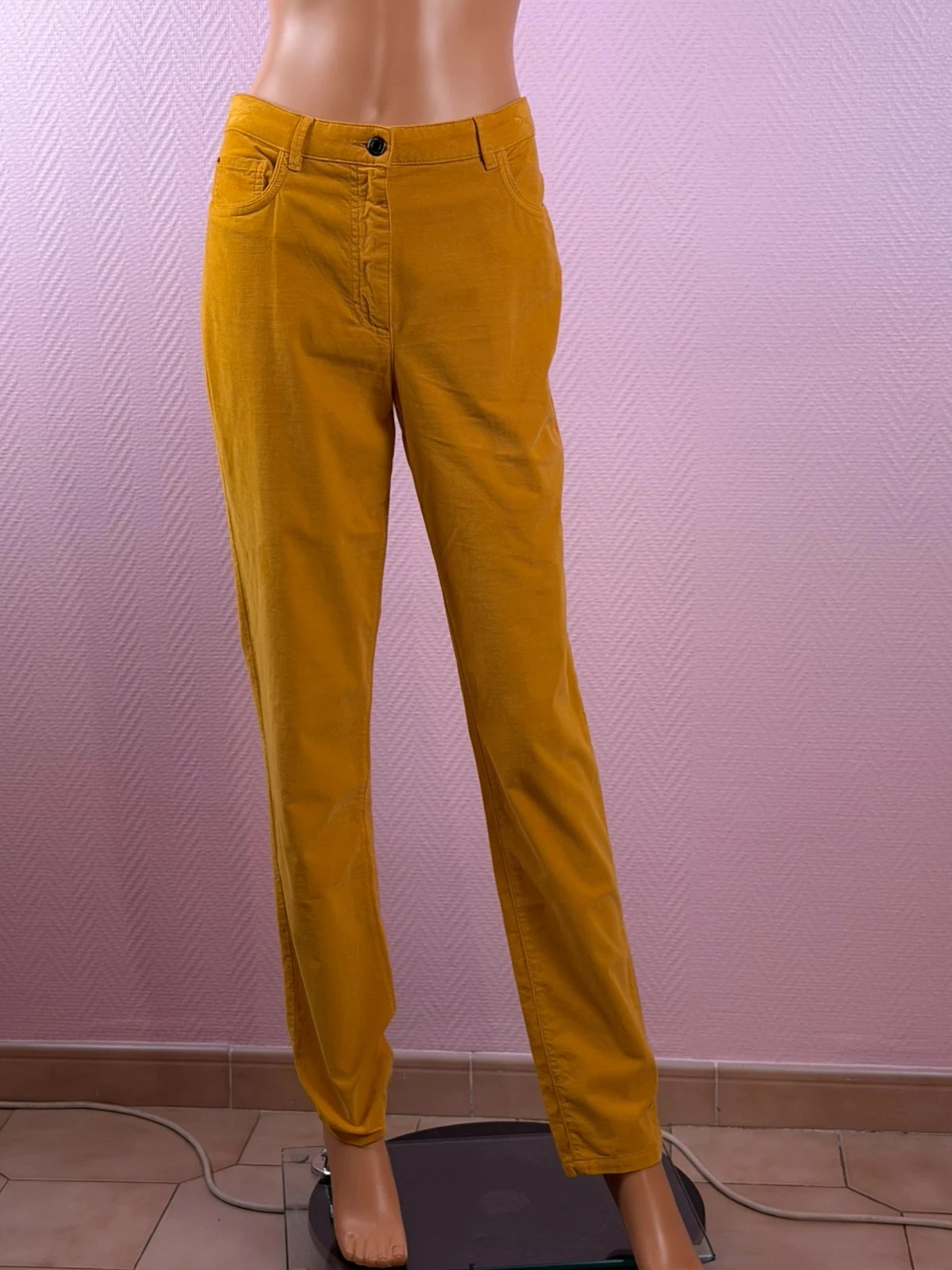 Pantalón de mujer Caroll estilo jeans talla 42 en súper estado – photo 2